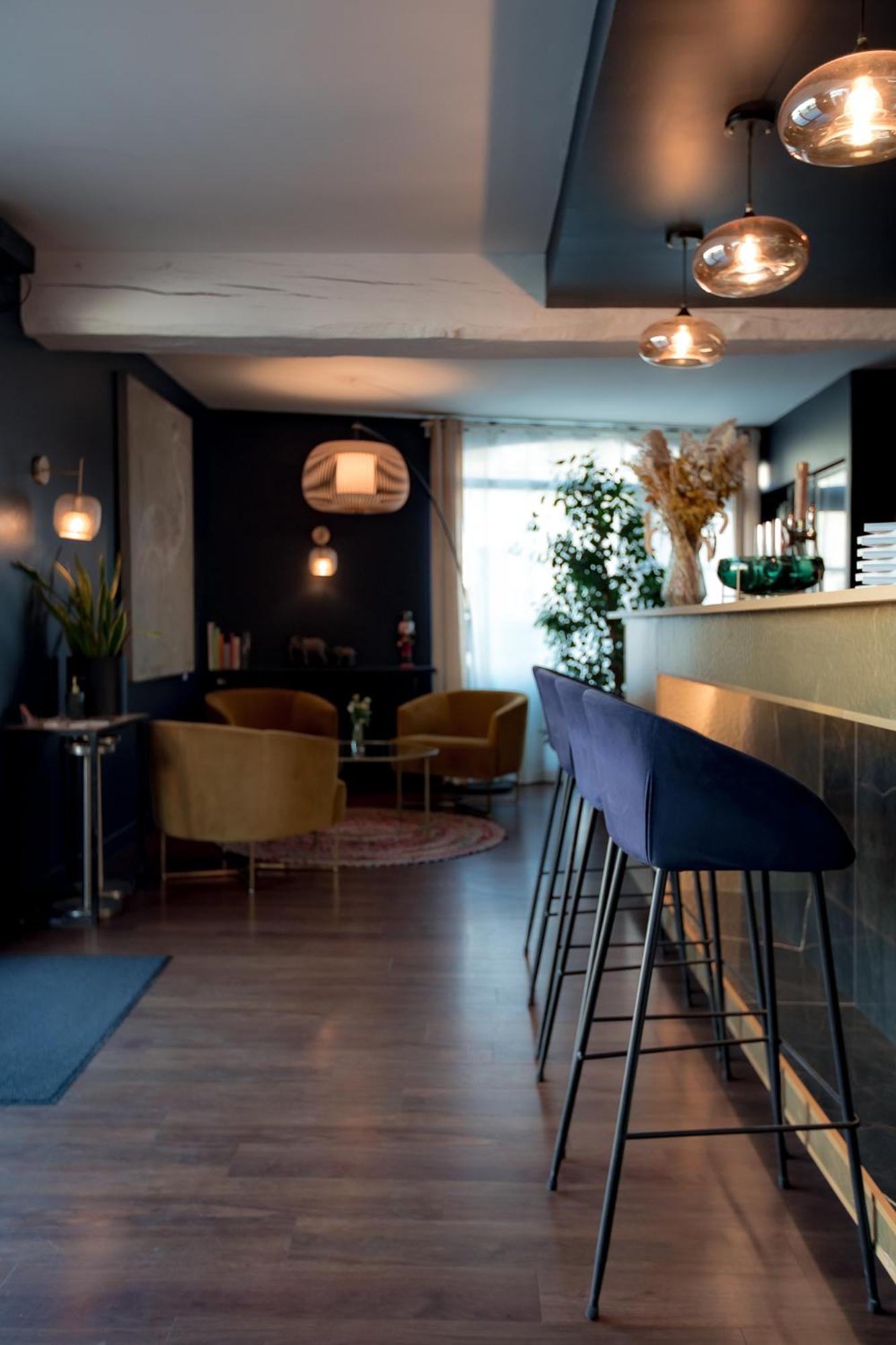 Hotel - Restaurant Le Globe Meursault Exteriör bild